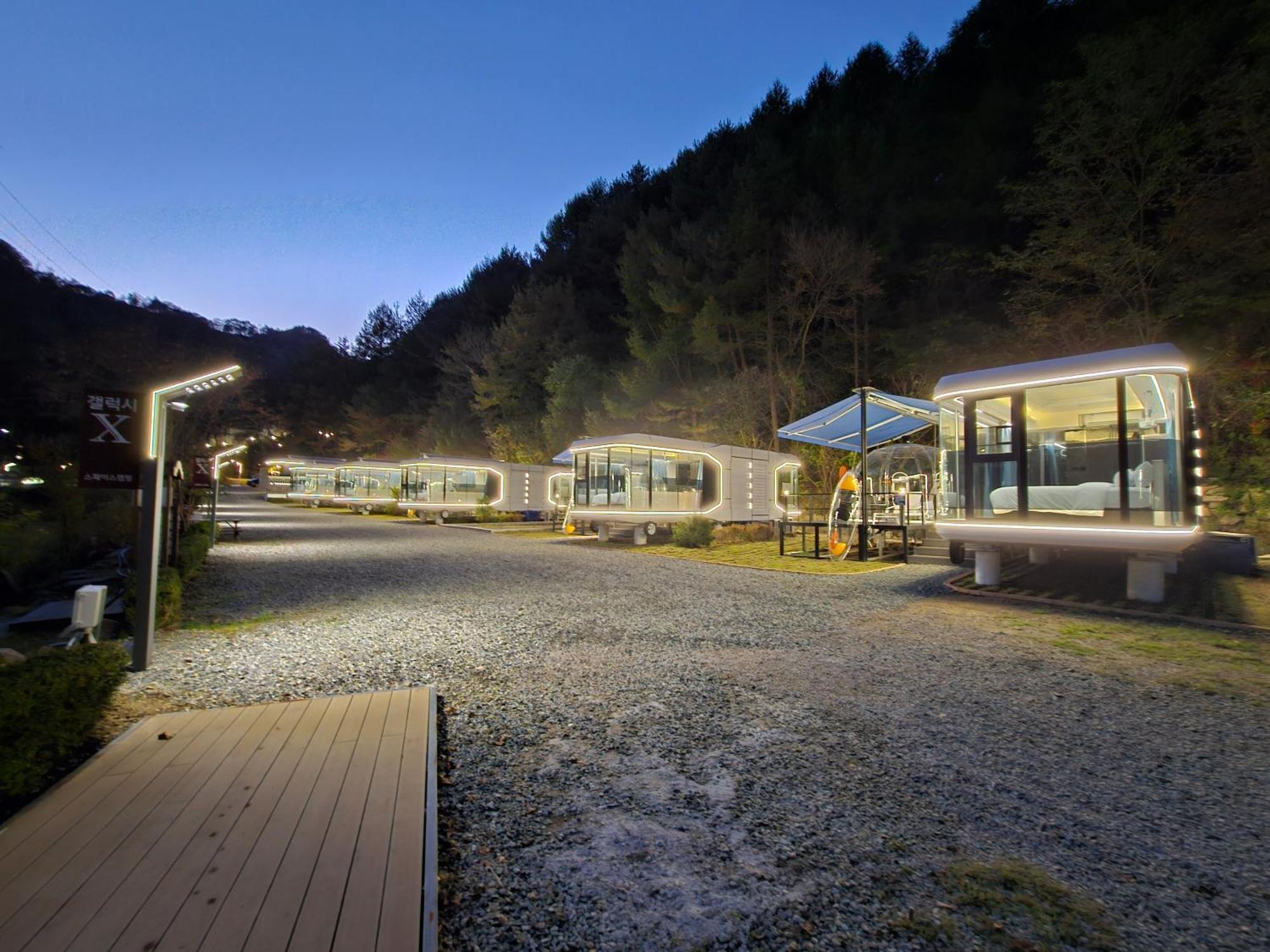 Galaxy X Hotel Type Caravan Glamping & Pension Pyeongchang Exteriör bild