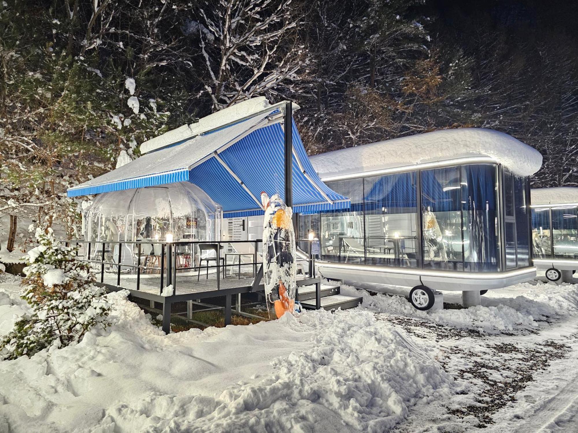 Galaxy X Hotel Type Caravan Glamping & Pension Pyeongchang Exteriör bild