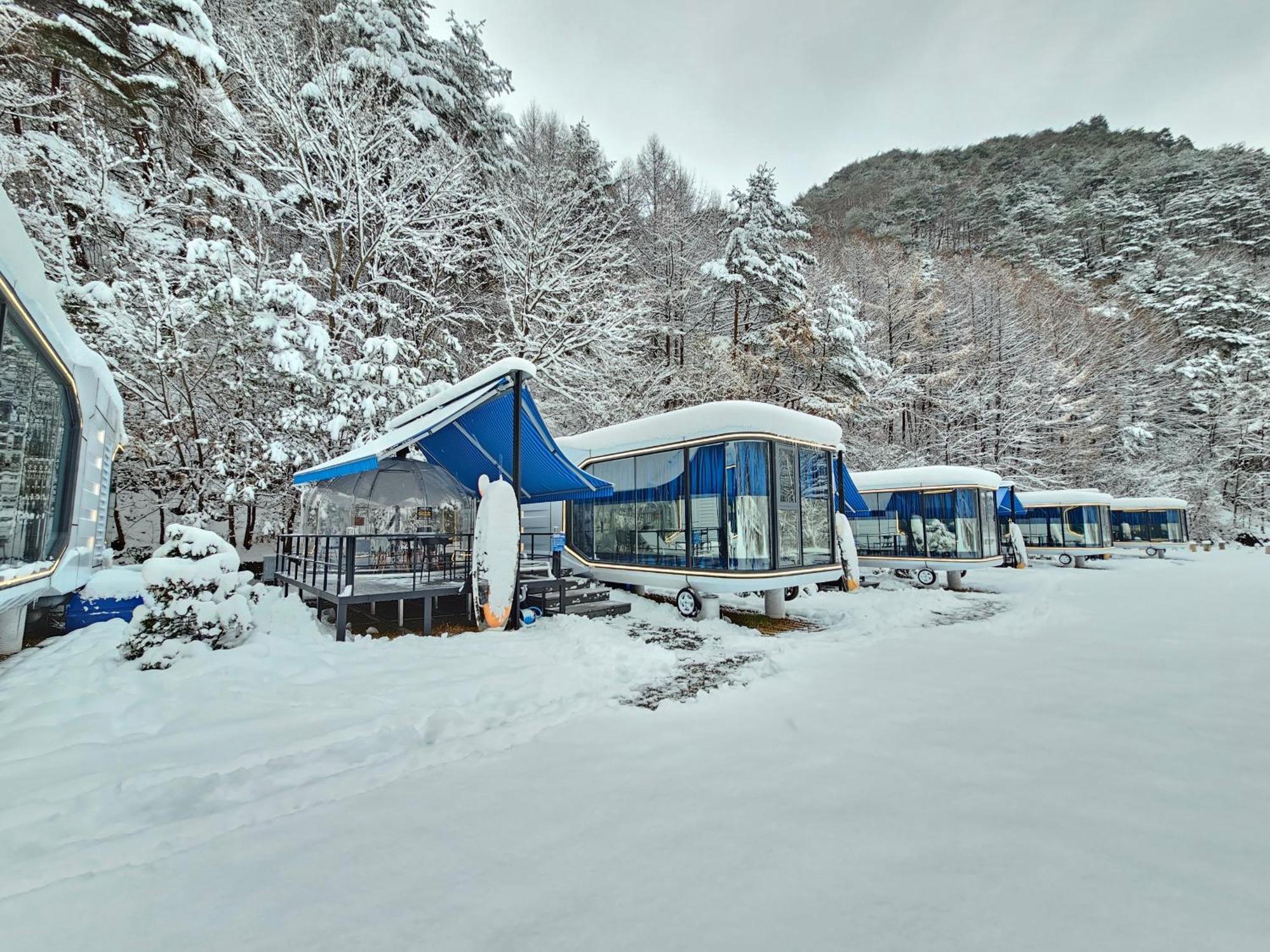 Galaxy X Hotel Type Caravan Glamping & Pension Pyeongchang Exteriör bild